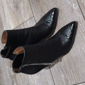 Donald Pliner black leather and stretch fabric zip booties. Size 5